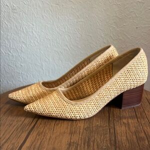 Elegant Tan Woven Block Heel Shoes